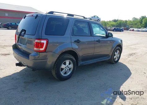2012 Ford Escape Xlt z USA, uszkodzony, nr VIN 1FMCU9D73CKA19398